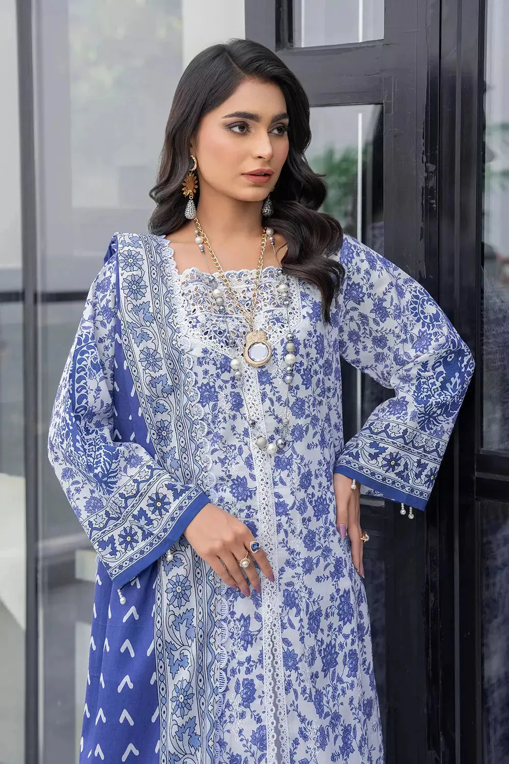 3PC Embroidered Unstitched Lawn Suit KL-2814