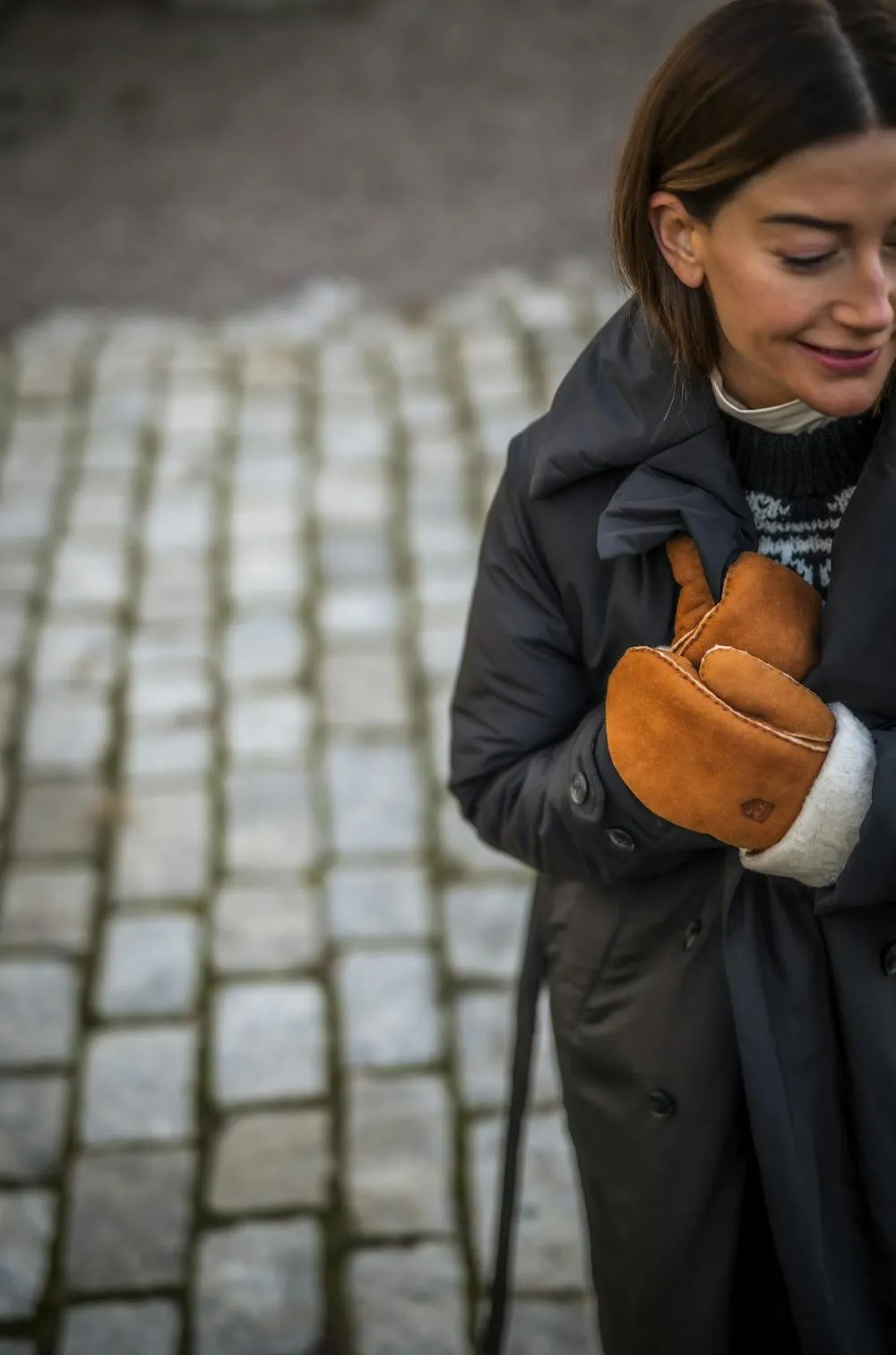 Hestra Sheepskin Mitten in Cork